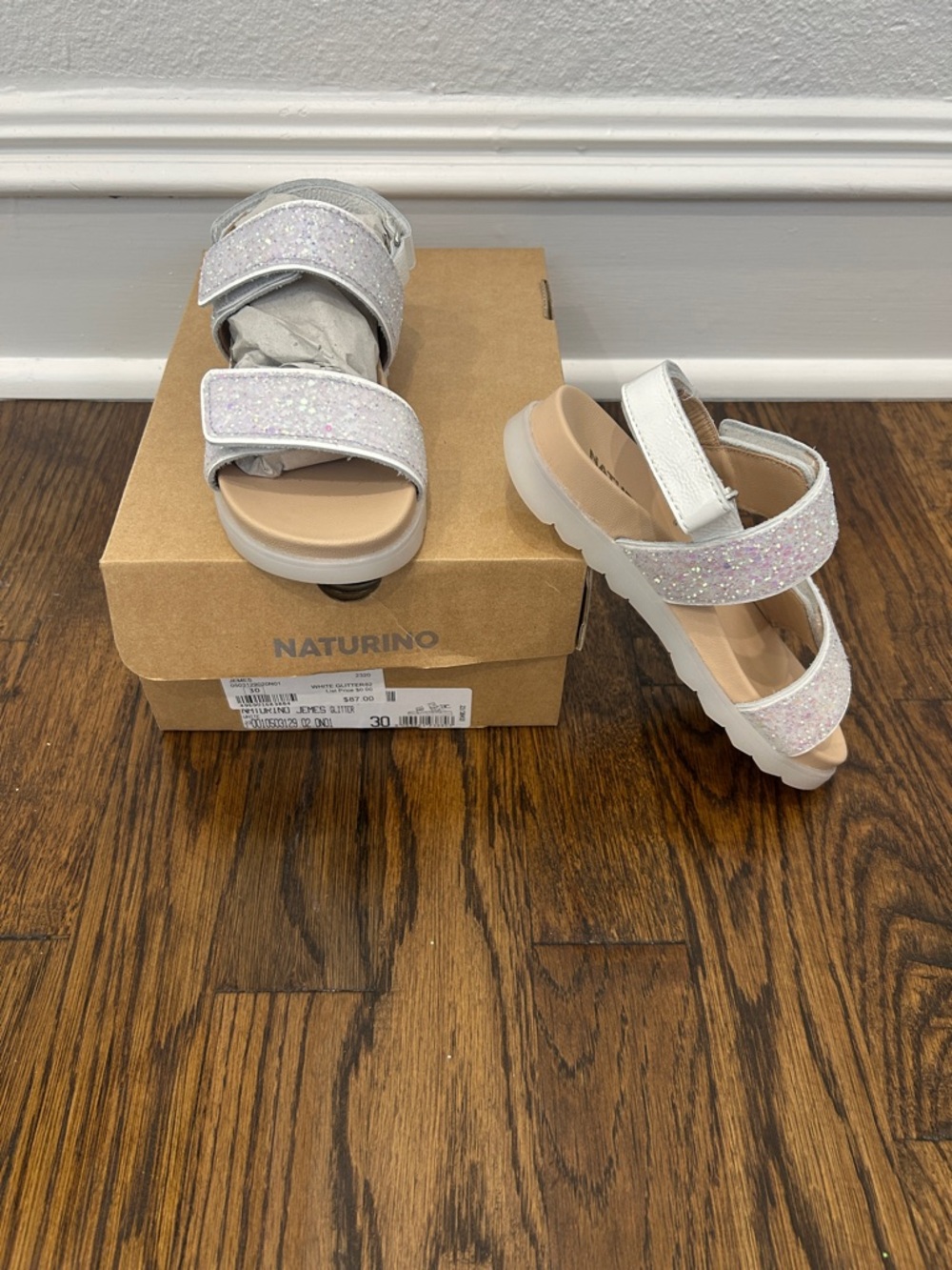 Naturino White Glitter Hook-and-Loop Kids Sandals